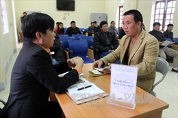 Hàng trăm lao động Nghệ An đến phiên giao việc làm đầu năm 